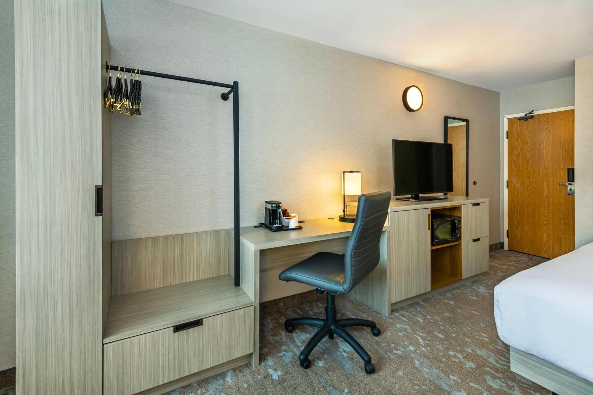 Comfort Inn Гатино Экстерьер фото